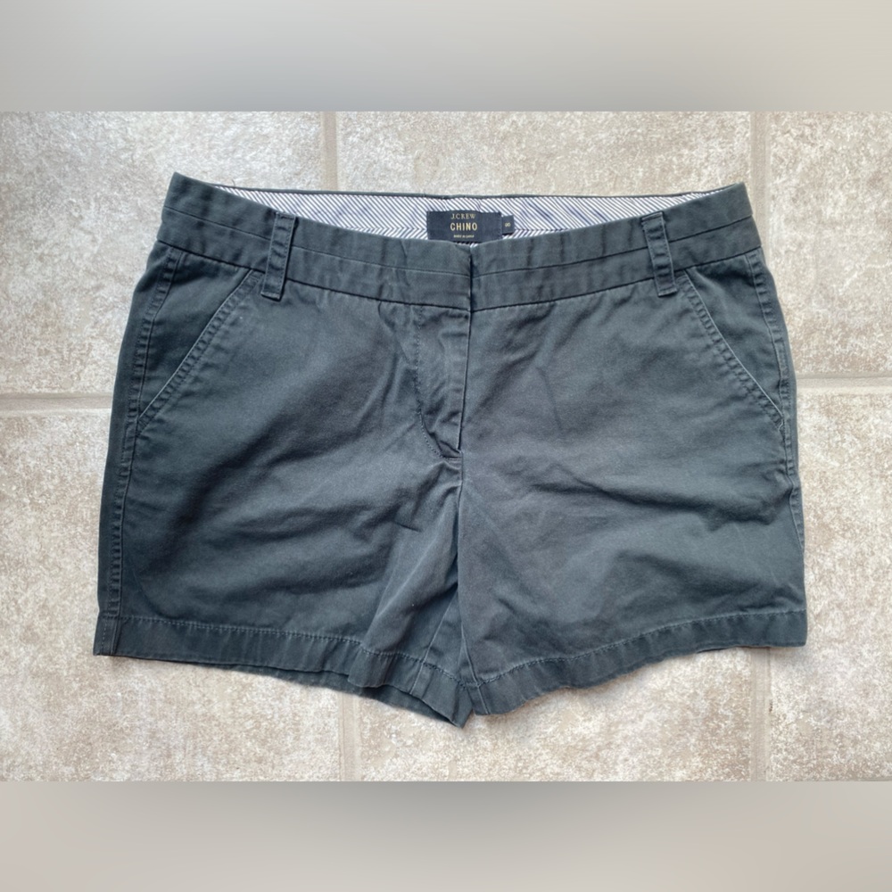 J crew chino Short size 8 dark grey